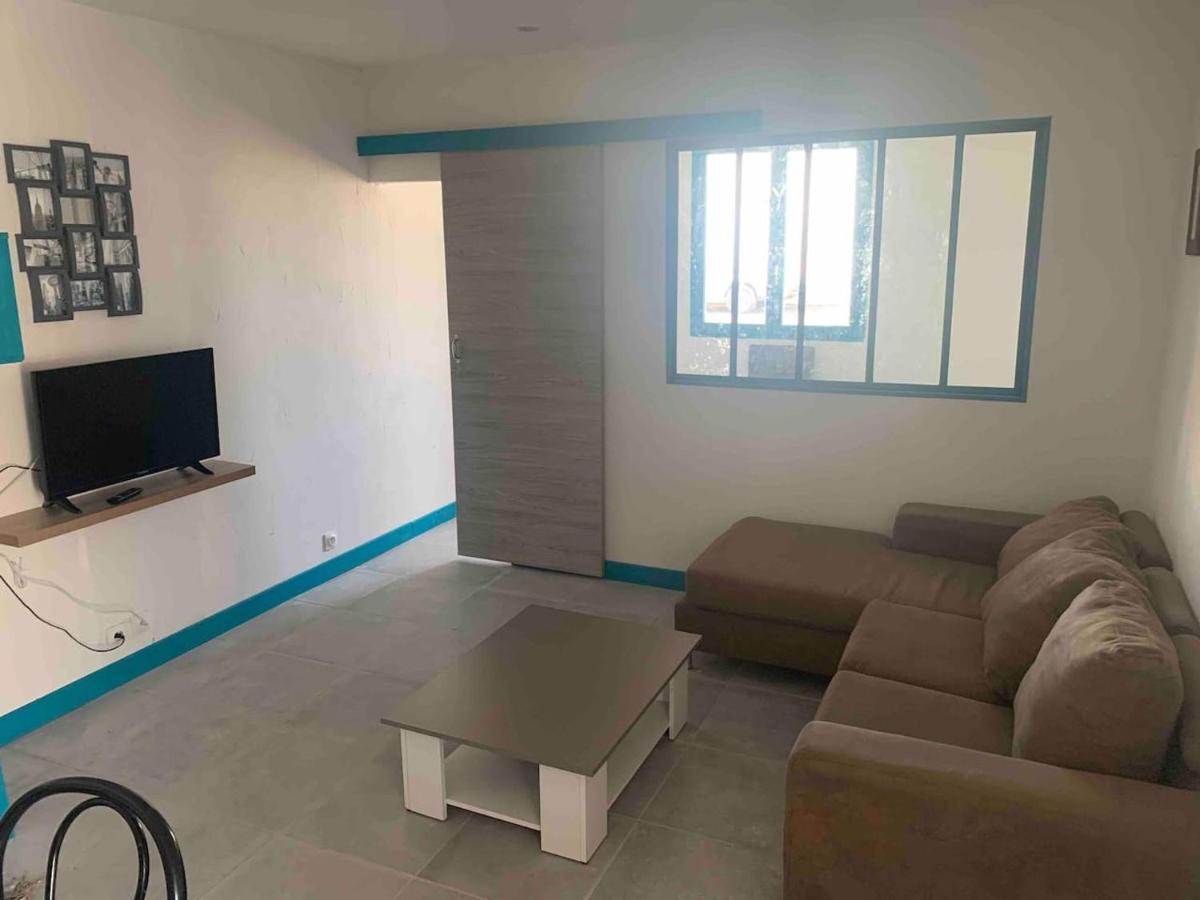Le Depot Appartement Du Port A Champvert ภายนอก รูปภาพ